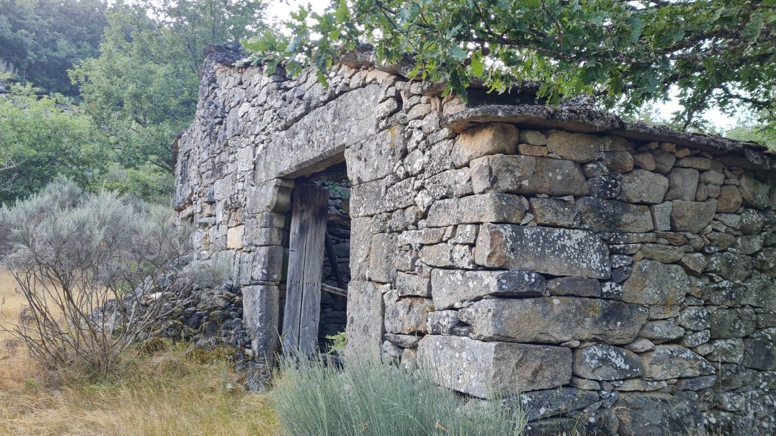 Aldea abandonada de Prada