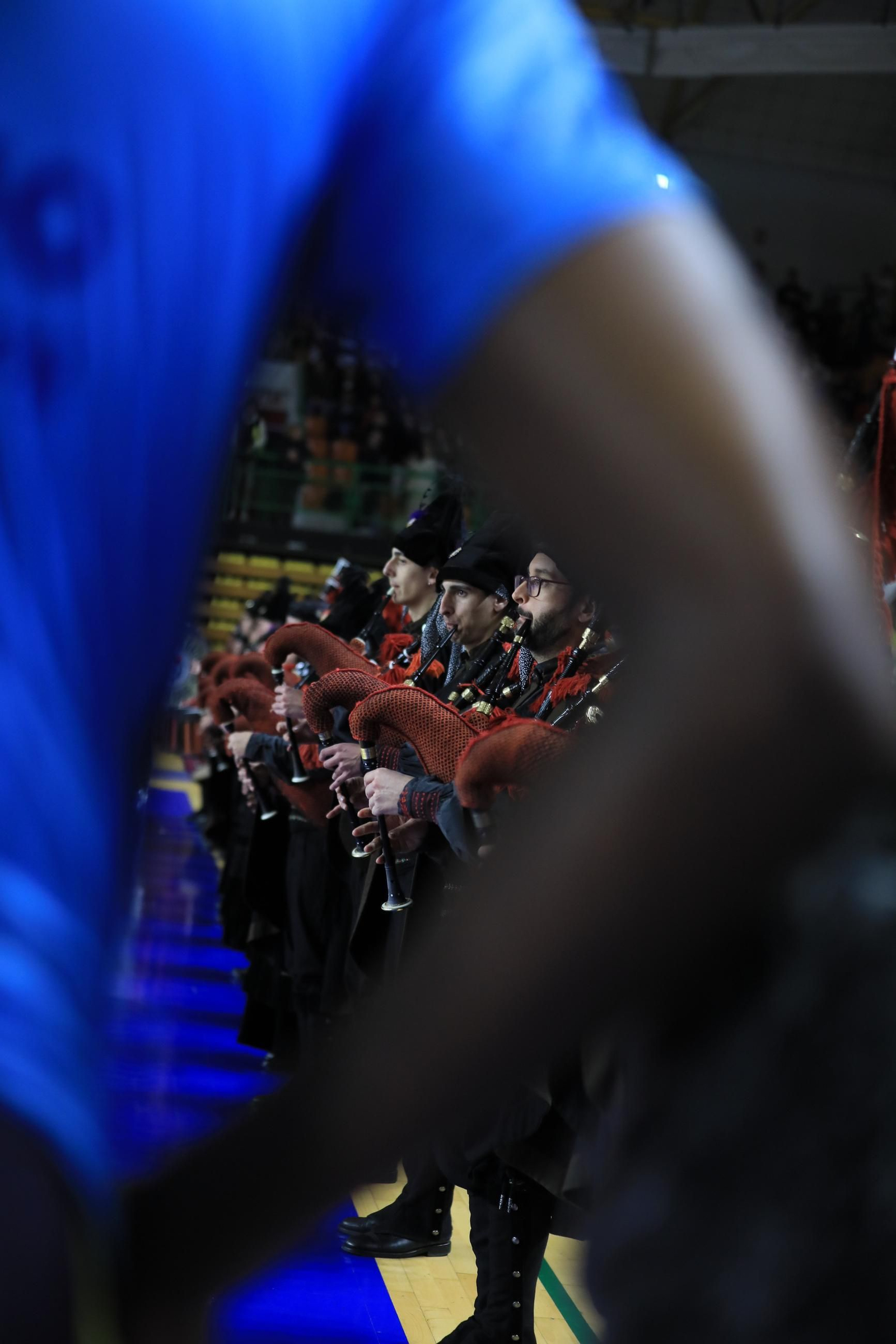 Galería | El Pazo, a reventar para el derbi COB-Obradoiro