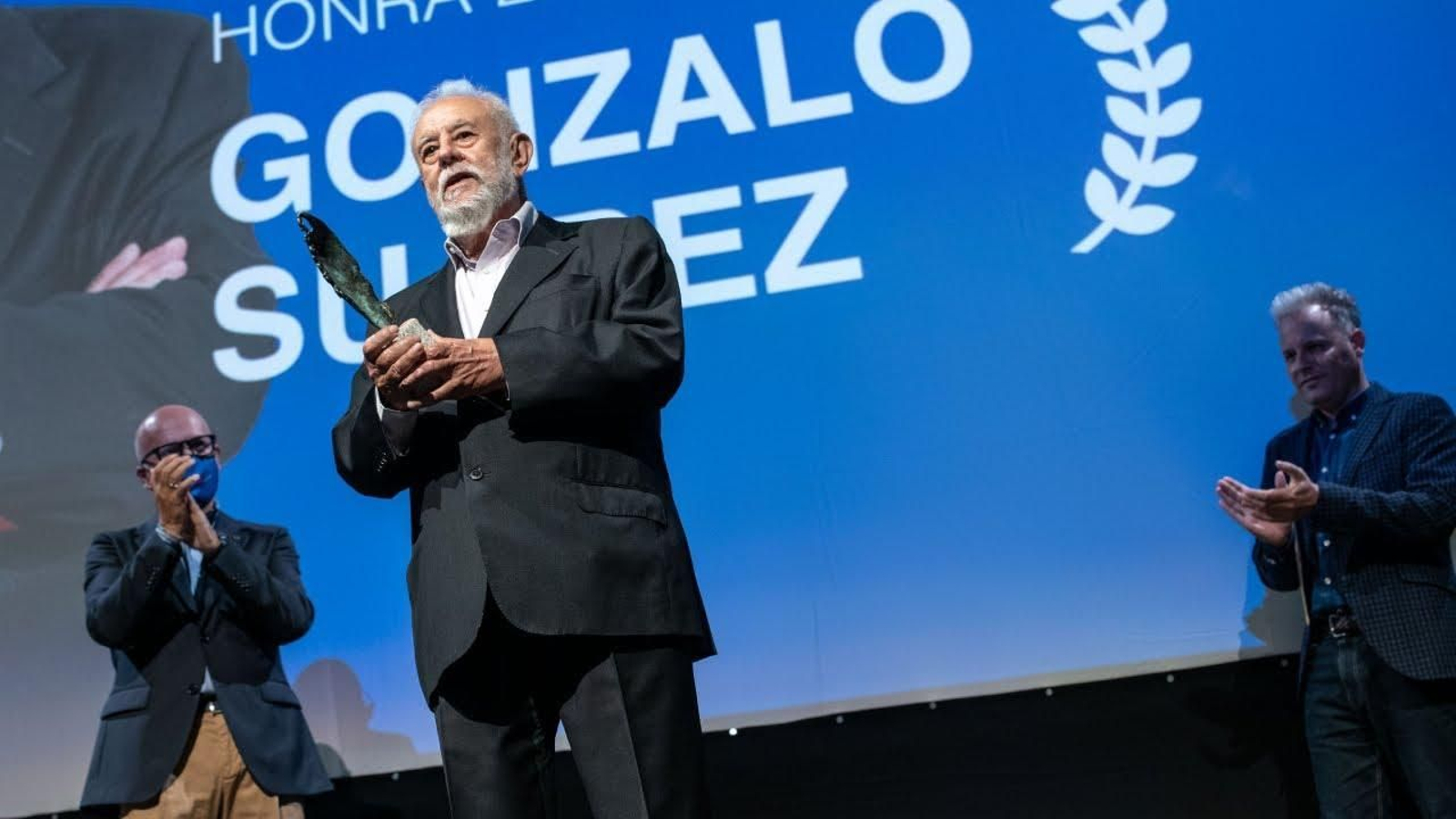 Gonzalo Suárez, premiado con la Calpurnia de Horna del OUFF en el 2021.