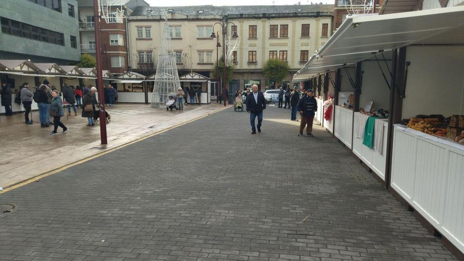 Casetas del Mercado de Nadal, en O Barco.