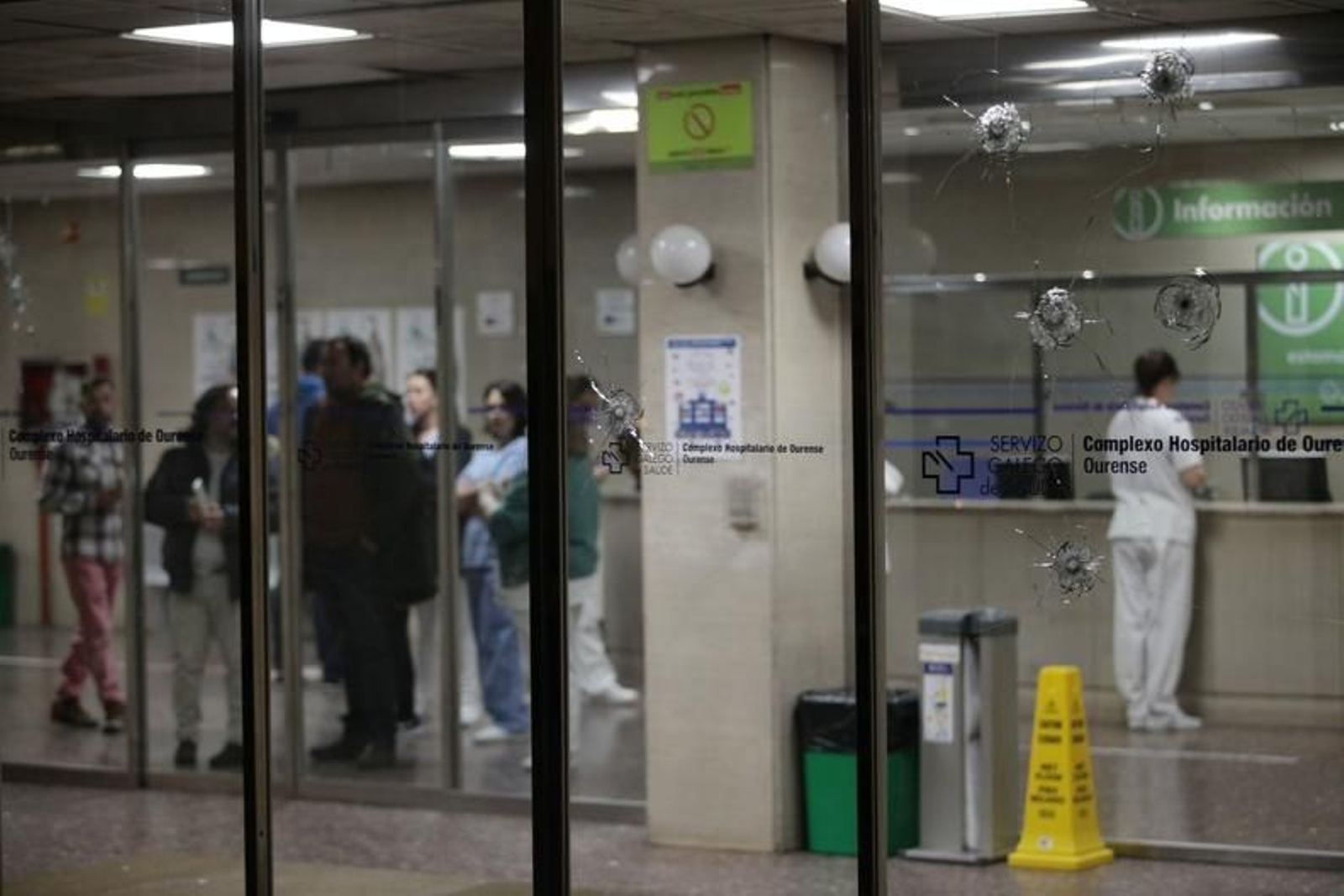 Rastro del tiroteo en el CHUO (José Paz).