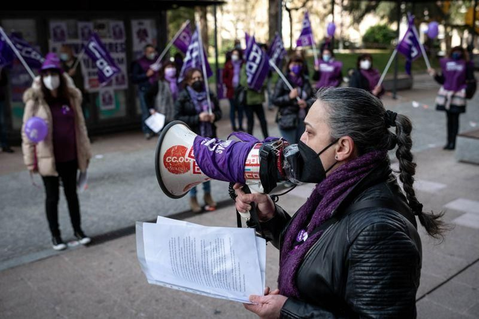 Concentración de los sindicatos UGT-CCOO por el 8M (ÓSCAR PINAL).