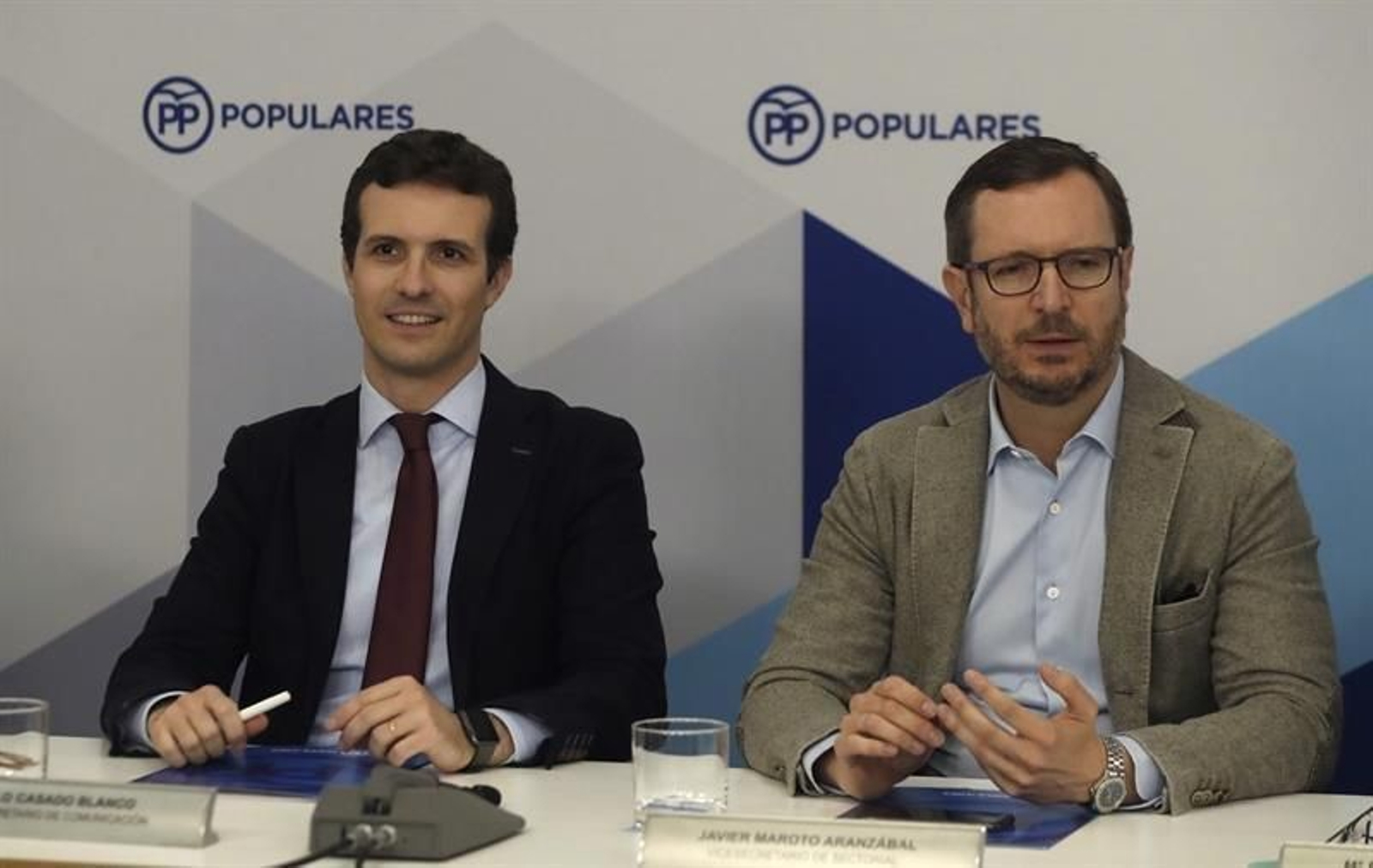 Pablo Casado (izquierda).