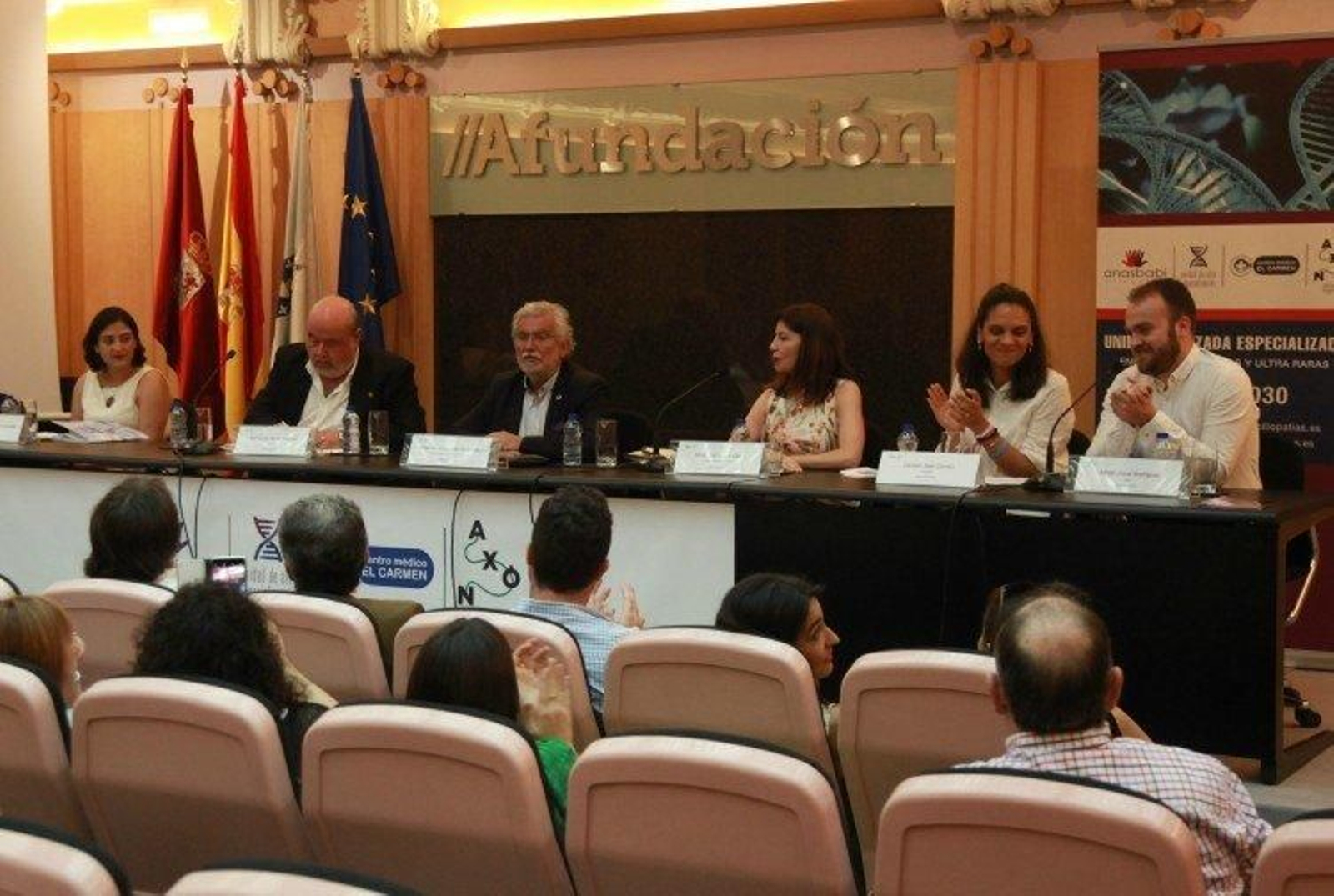 María Pilar Rodríguez, José Carlos Pumar, Rosendo Fernández, María José López, Carmen Sam y Adrián Dacal, en la presentación.