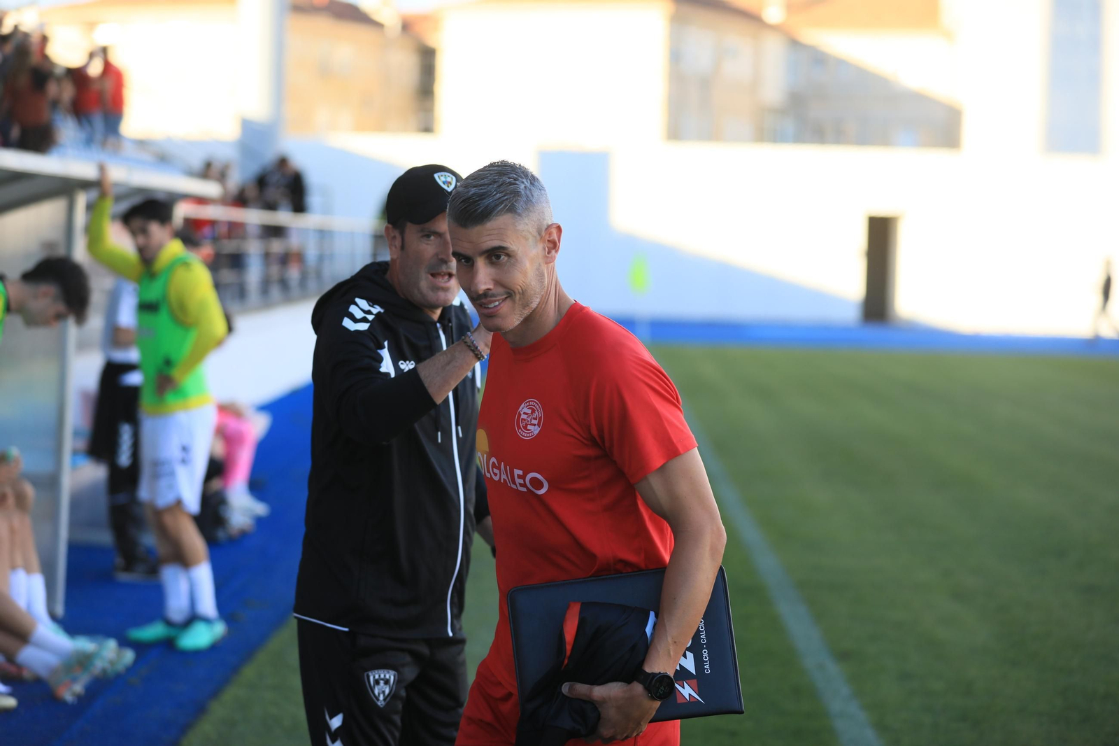 Galería | O Couto vibra con la primera victoria de la UD Ourense
