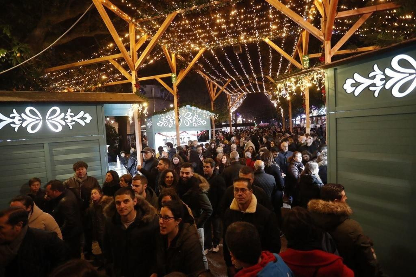 Los turistas invaden Vigo en el Puente96