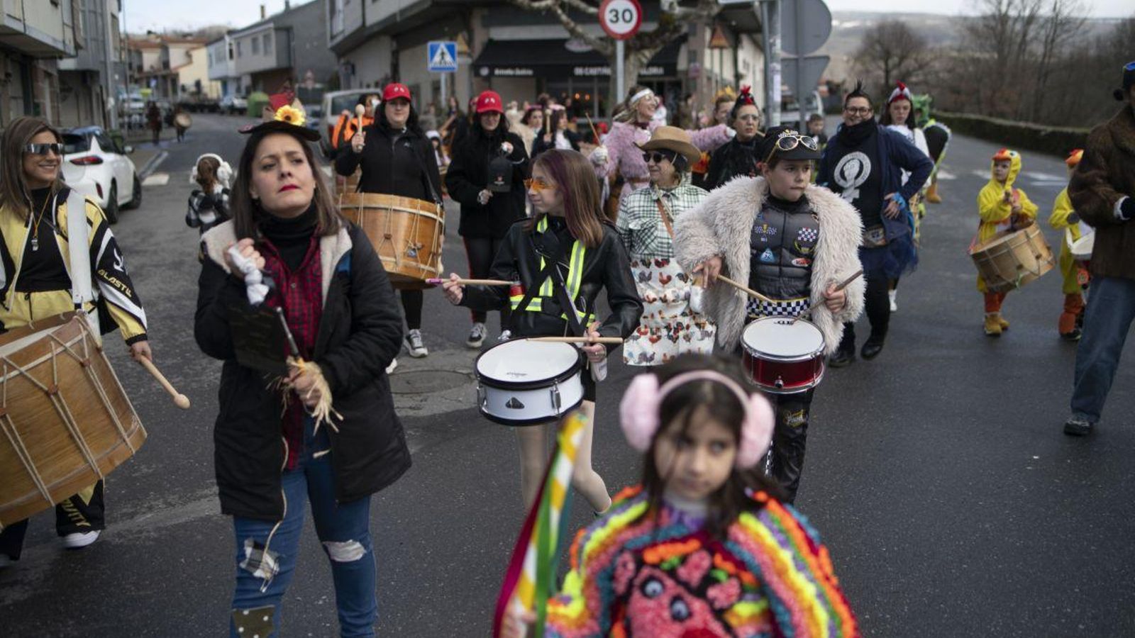 Las calles resonaron al el ritmo del fulión.