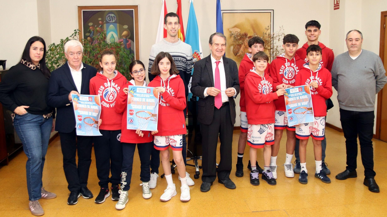 El torneo se presentó en Alcaldía con la presencia del regidor, Abel Caballero.