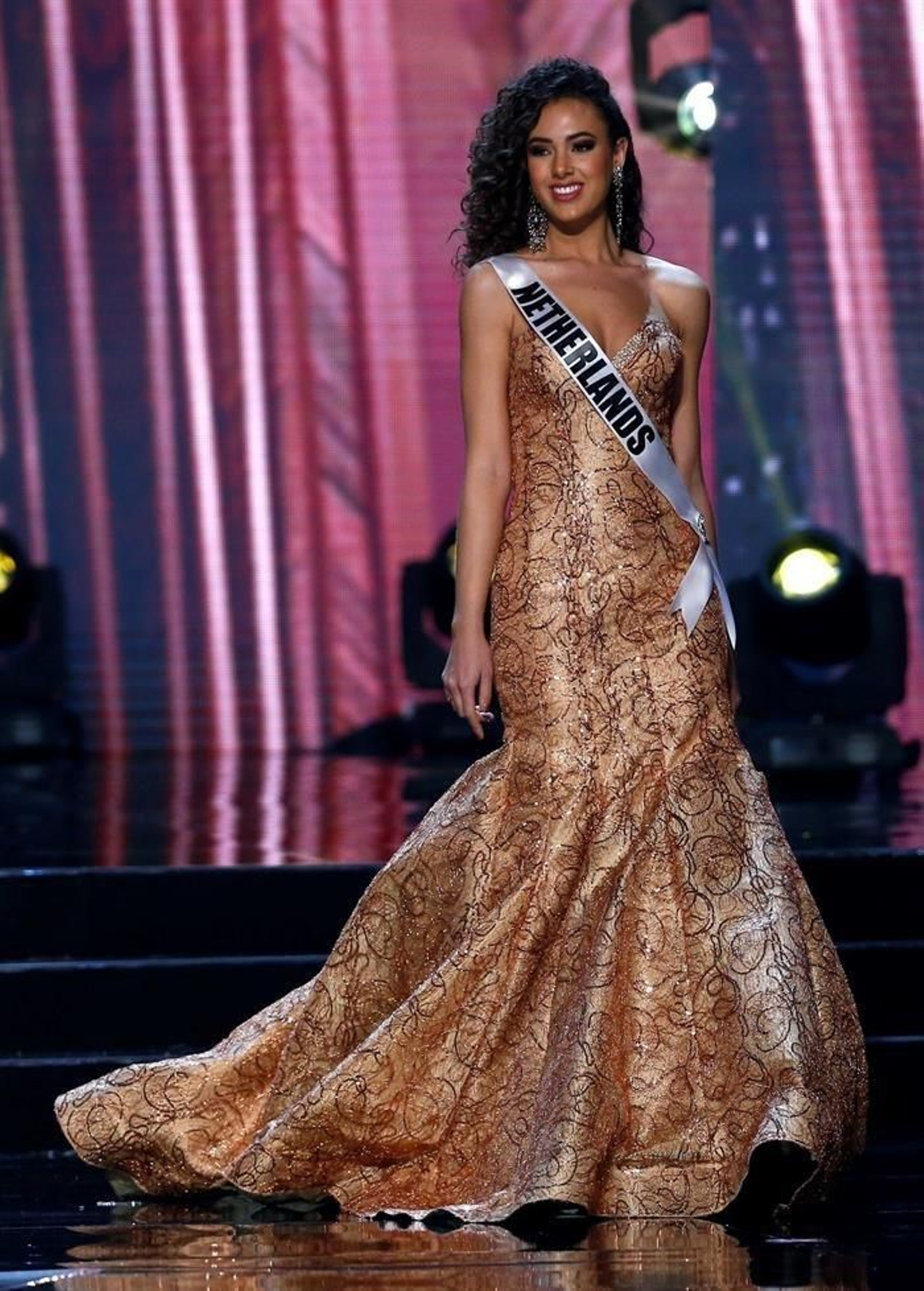 La candidata holandesa a Miss Universo Zoey Ivory 1