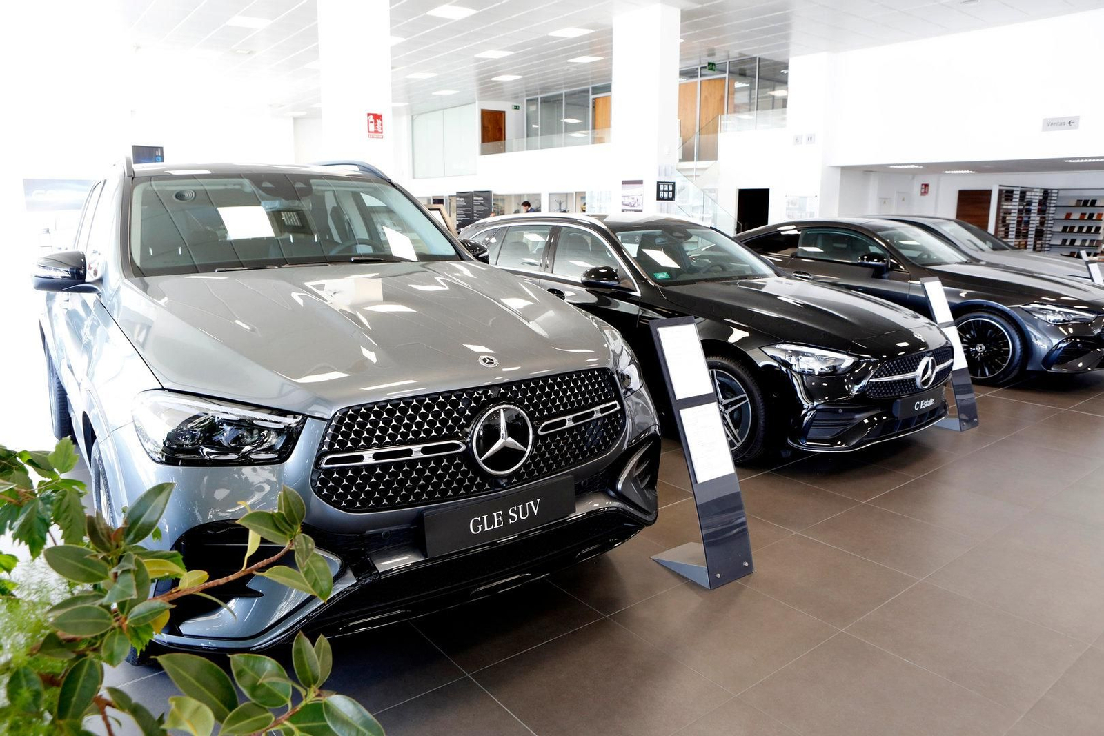 Algunos de los modelos de la marca expuestos.