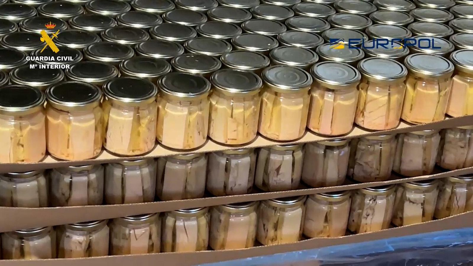 Botes de conservas que no cumplen las condiciones exigidas