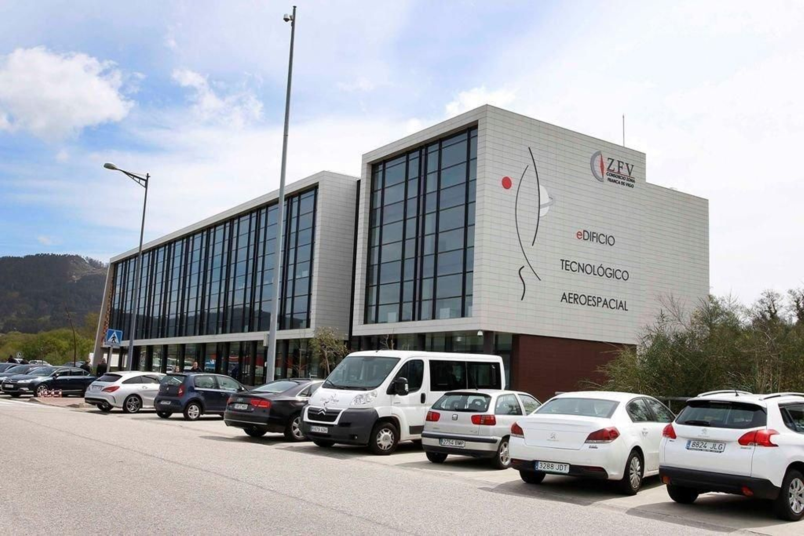 El edificio tecnológico aeroespacial de Zona Franca Vigo, donde se concentra la producción de satélites.