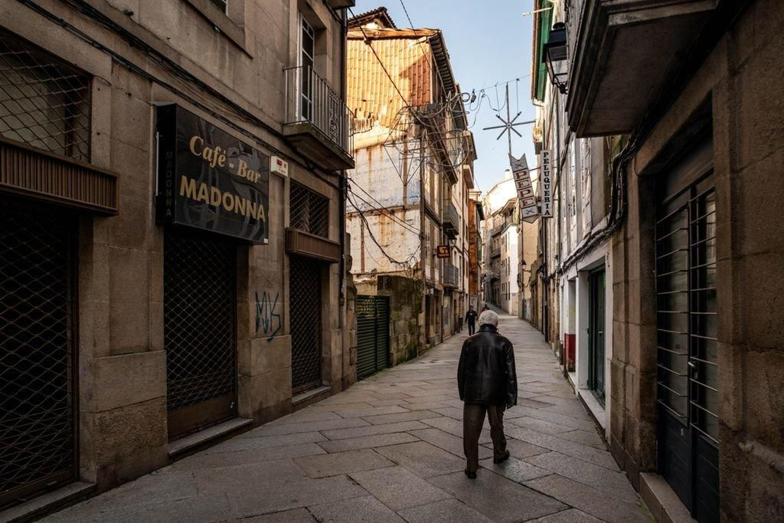 Rúa Colón, donde bares veteranos también cerraron. (FOTO: ÓSCAR PINAL)