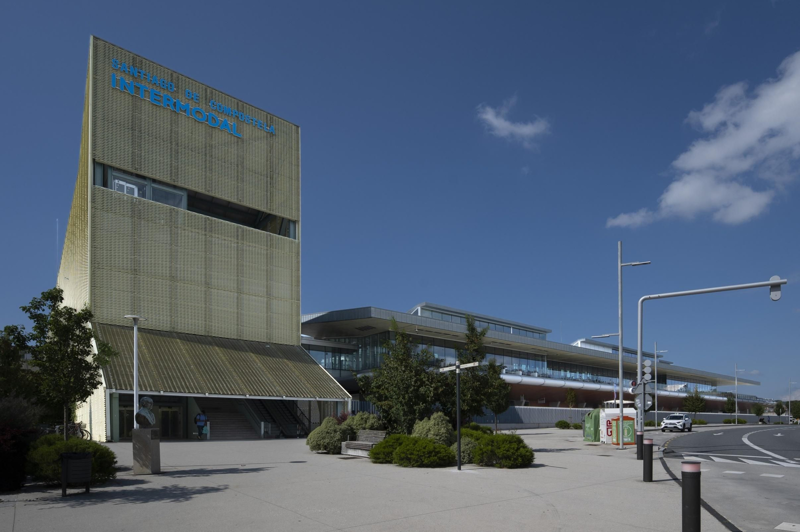 Galería | La estación intermodal de Santiago culmina con una moderna galería para los viajeros, en fotos