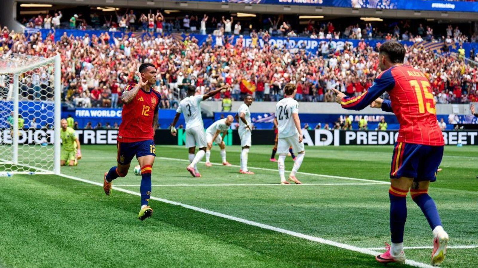 Pedro Porro celebra su gol durante el encuentro que disputó España ante Austria.