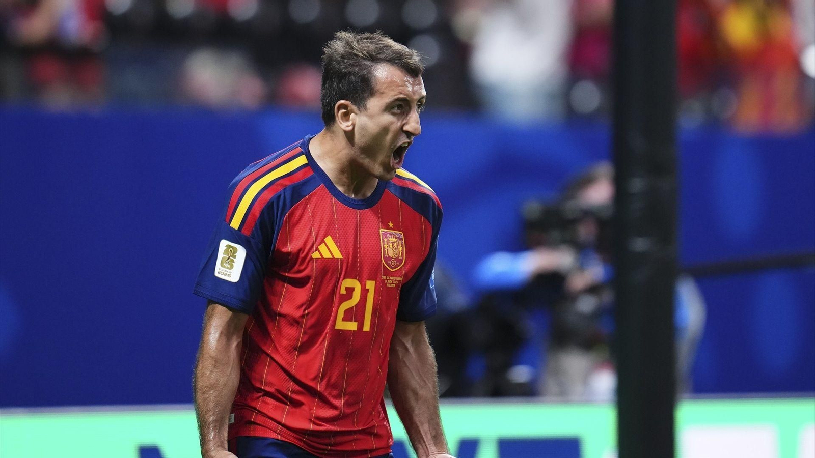Mikel Oyarzabal apenas abandona su impasibilidad cuando puede celebrar un gol, circunstancia muy habitual con la selección española.