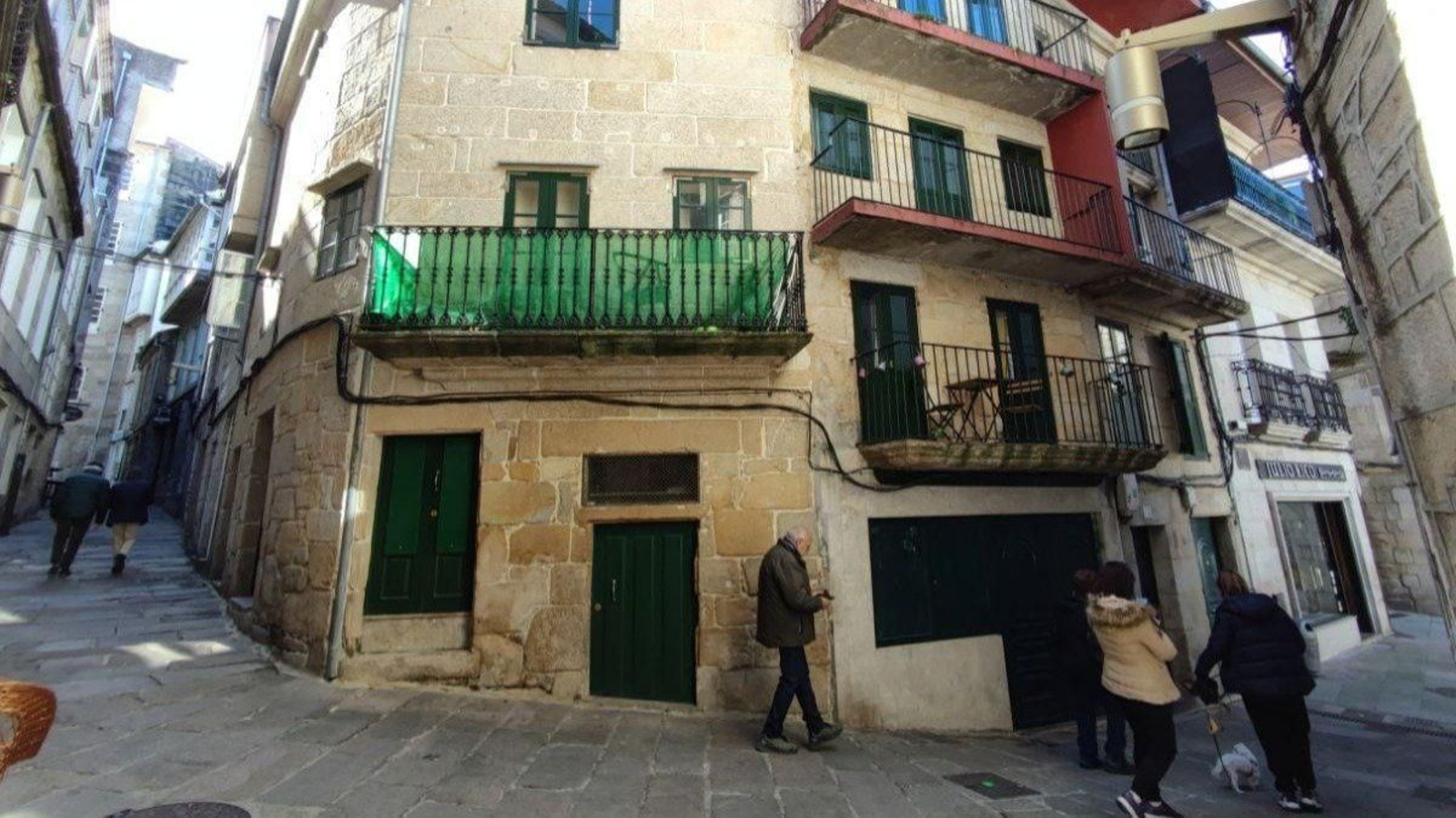 Viviendas preparadas en el Casco Vello para dedicarse a alquiler vacacional.