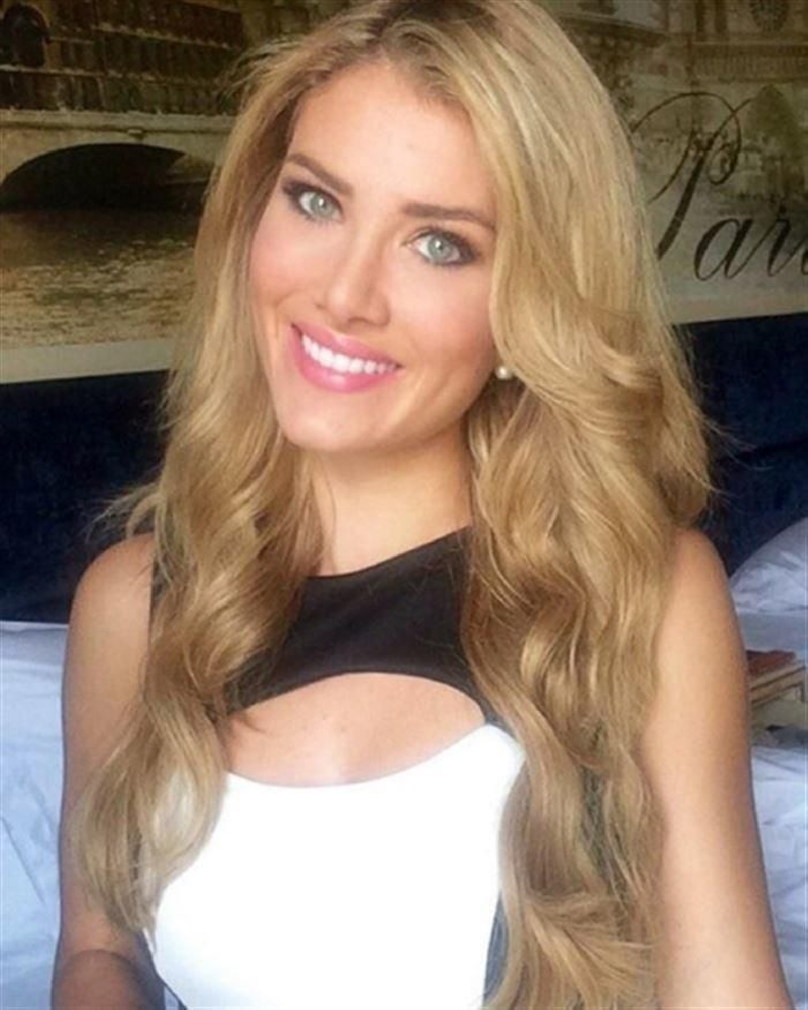 MIREIA LALAGUNA MISS WORLD 201501