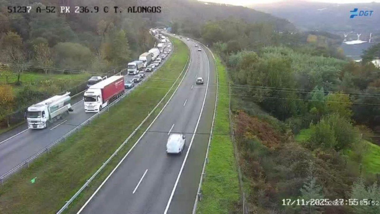 Retenciones antes del túnel de Alongos (dirección Ourense)