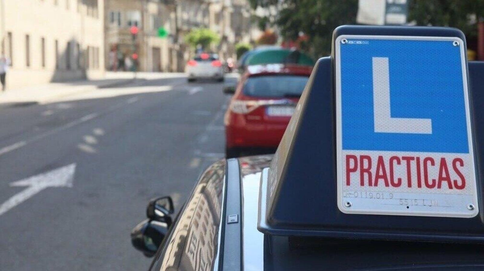 Coche de autoescuela.