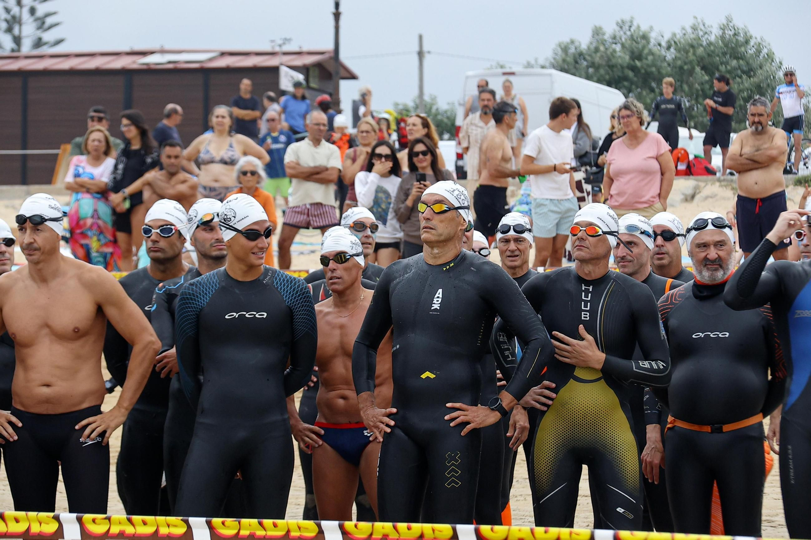 Galería | Centenares de nadadores se citan en Praia América para la Travesía a nado Costa Serena 2026