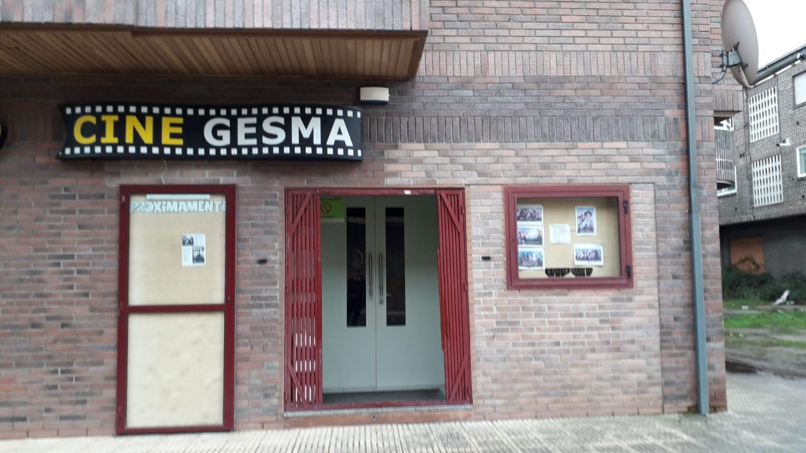 Fachada del Cine Gesma de Xinzo.