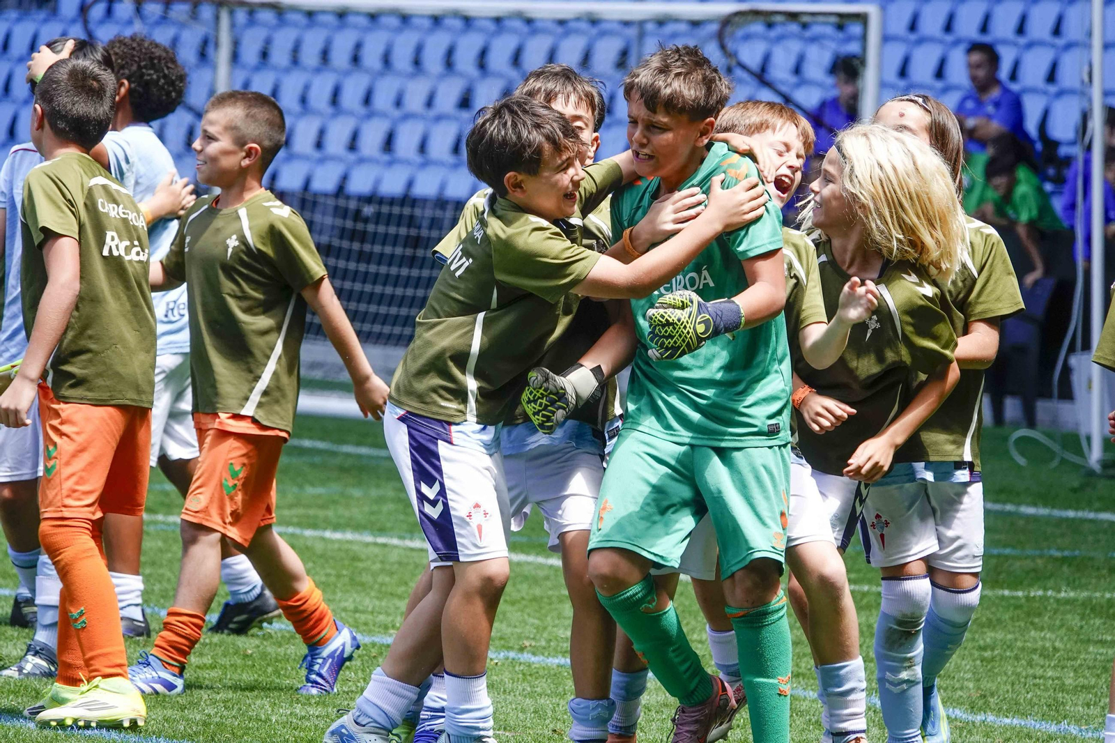 Galería | Balaídos despide la Vigo Cup con el acto de clausura y entrega de medallas