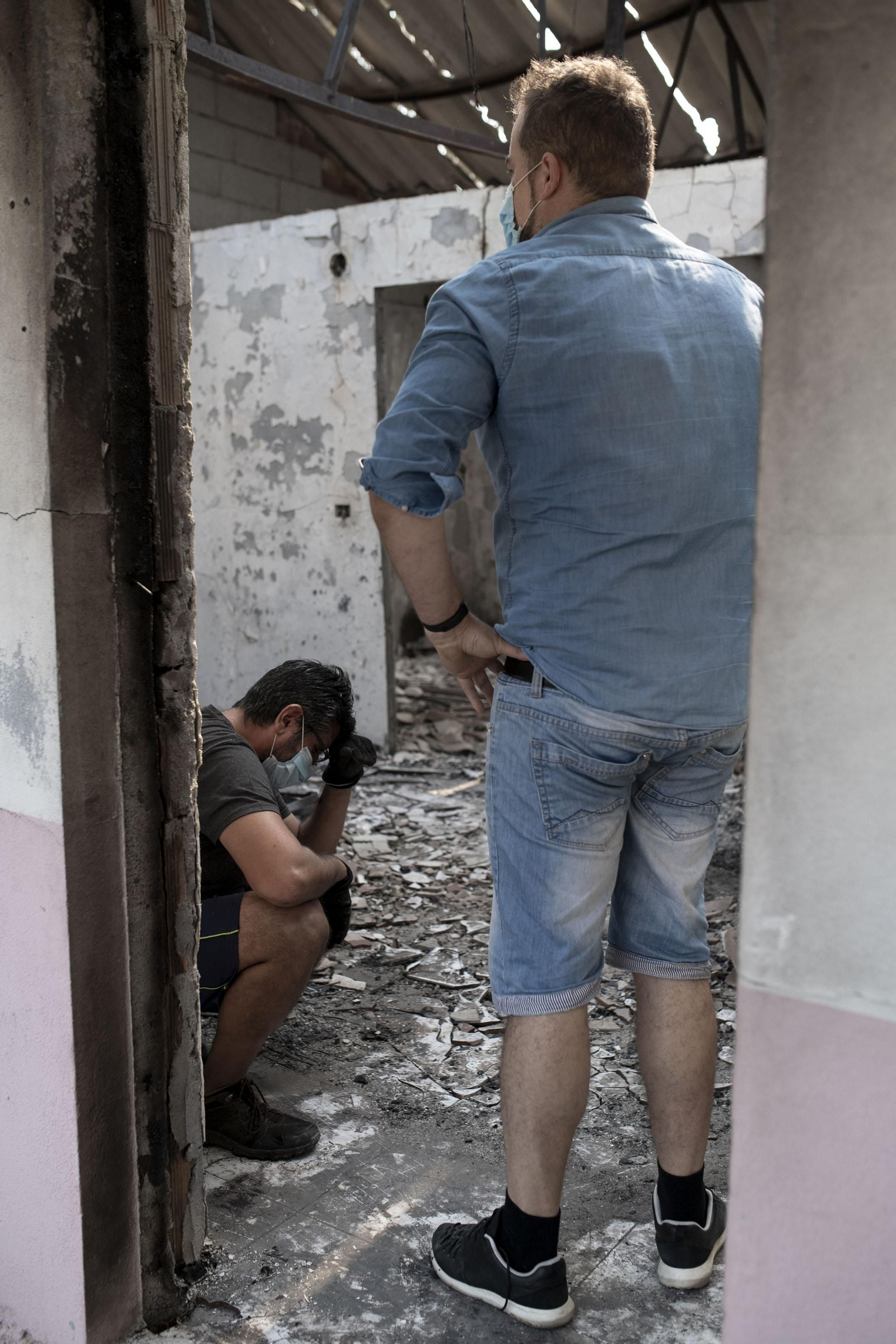 Incendio en el concello de Cualedro con varios focos en diferentes localidades como Carzoá, Cualedro ou San Martiño.