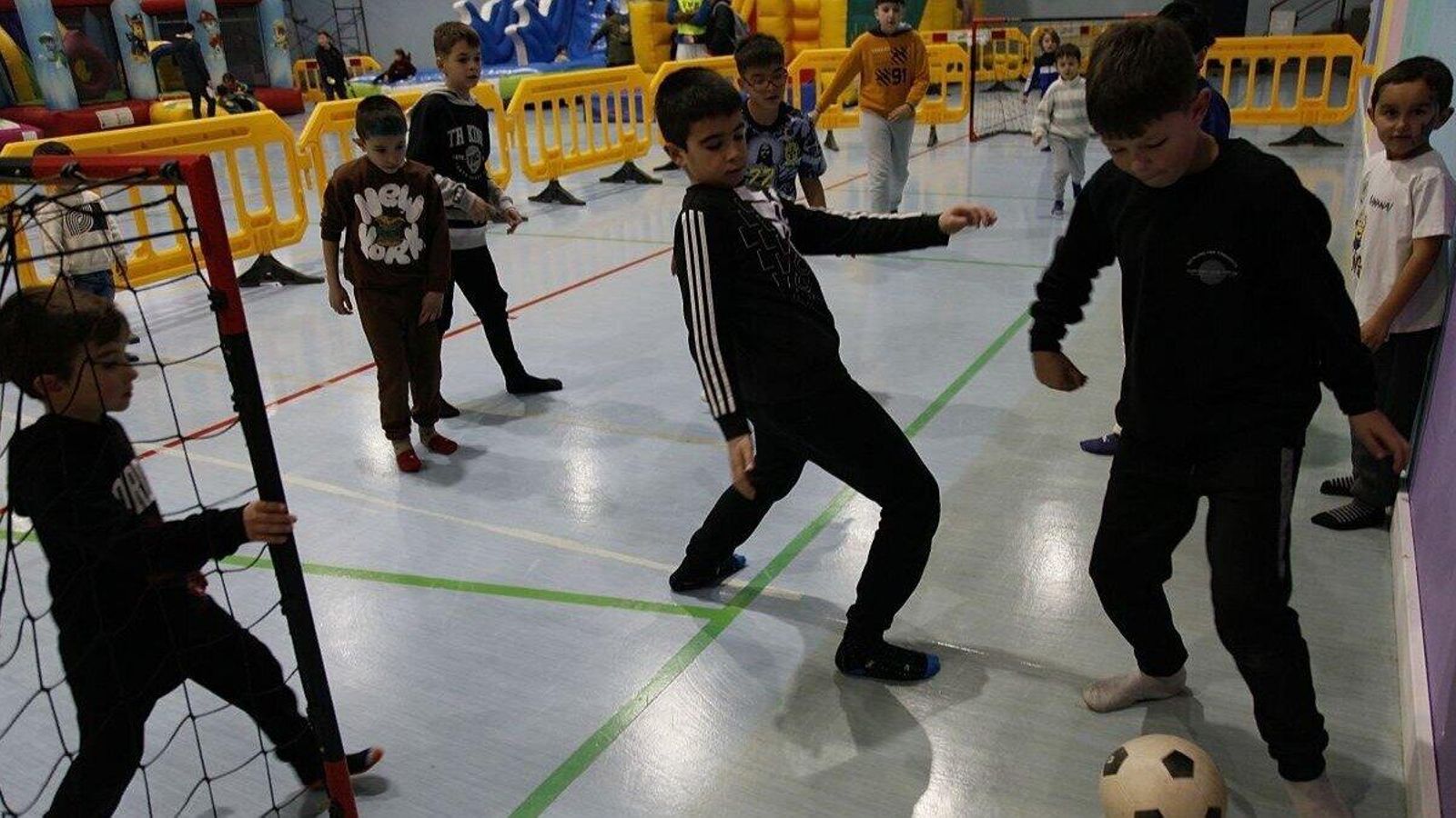 Os distintos deportes de equipo non faltaron na oferta de Limialandia.