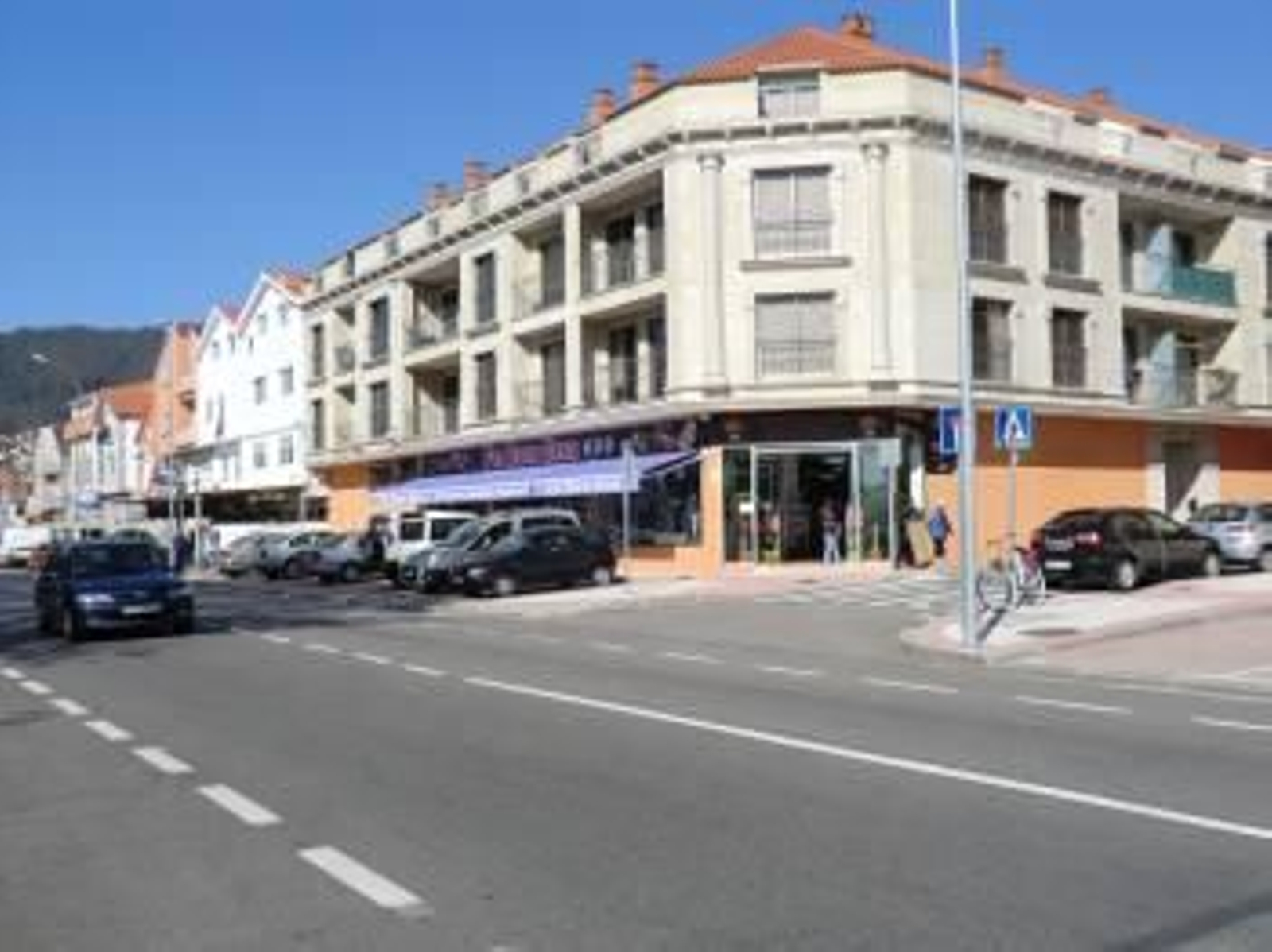 El gran centro comercial chino en Moaña está desde este mes en A Xunqueira.