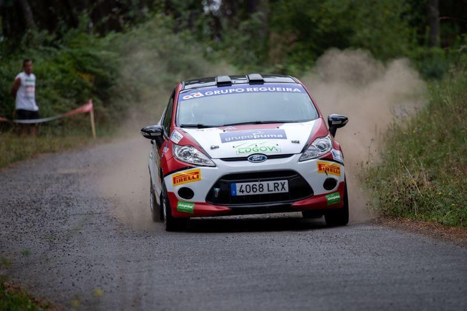 Sesión matinal de la segunda jornada del Rally do Lacón (ÓSCAR PINAL)