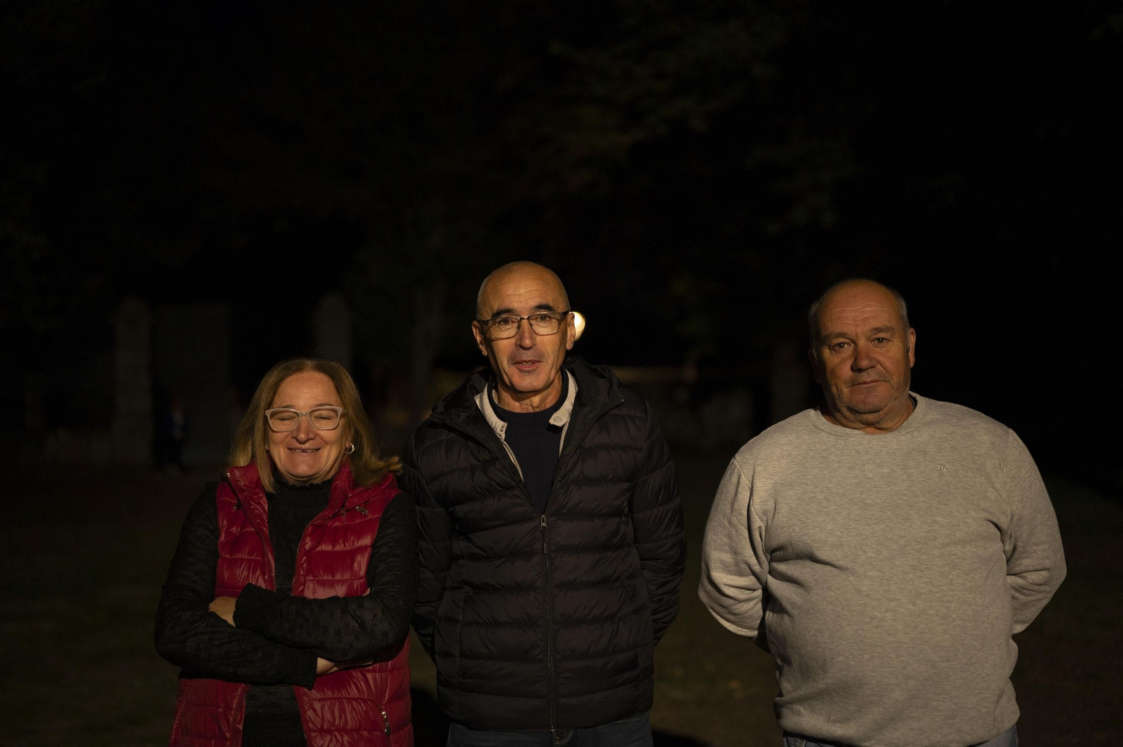 Un momento de la procesión nocturna en honor a la Virgen de la Saleta a su paso por San Cristovo de Cea