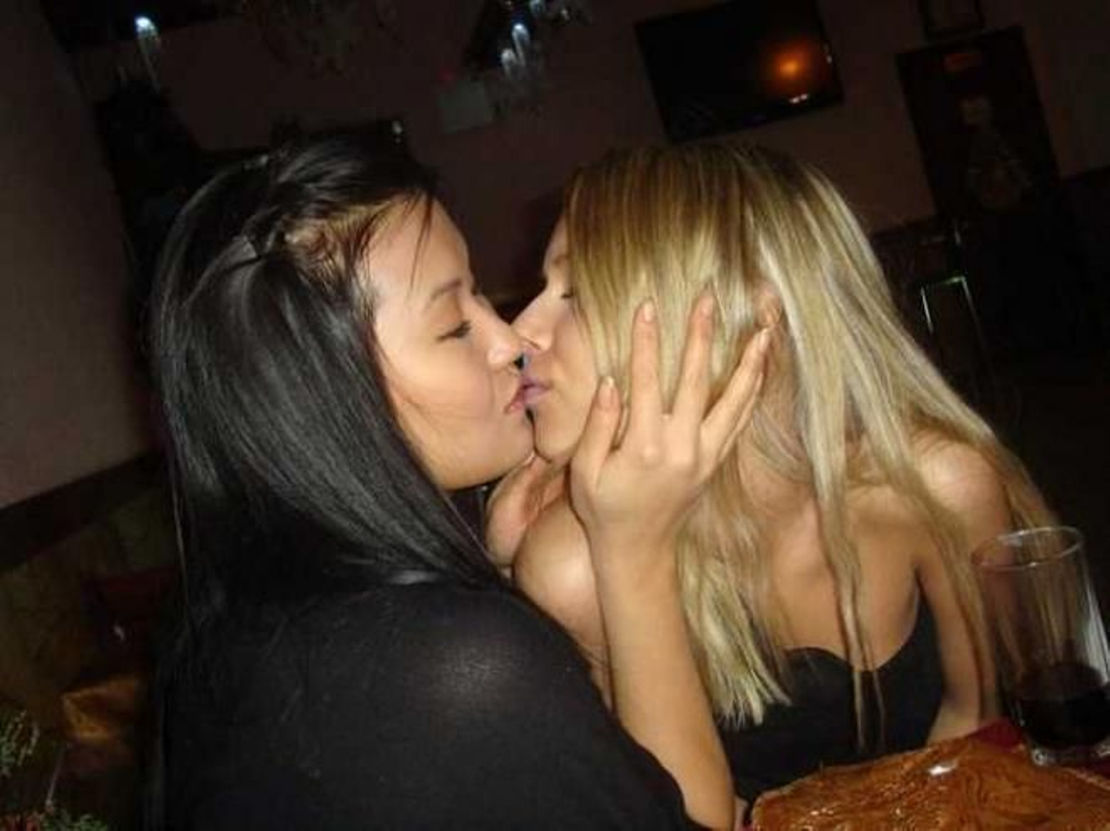 La modelo rusa Dasha Kapustina es la nueva novia de Fernando Alonso