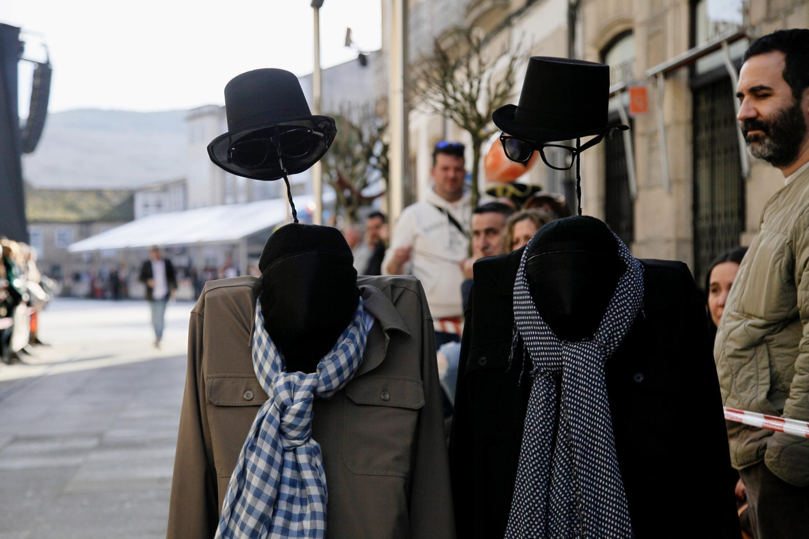 Galería | Celanova reúne 32 comparsas en su Piñata