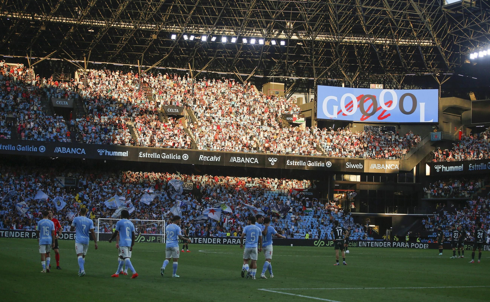 El 5-0 del pasado sábado ante el Racing de Santander permitió al Celta sumar su primer triunfo y salir de la zona baja de la clasificación.