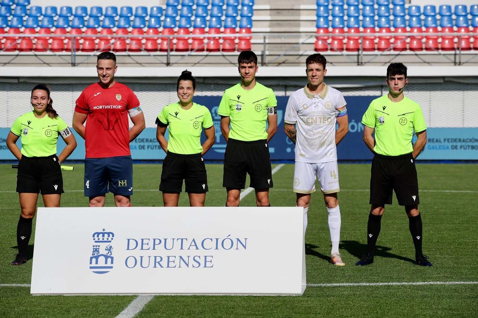 Galería | El Cented Academy conquista la Copa Diputación ante el calor de O Couto