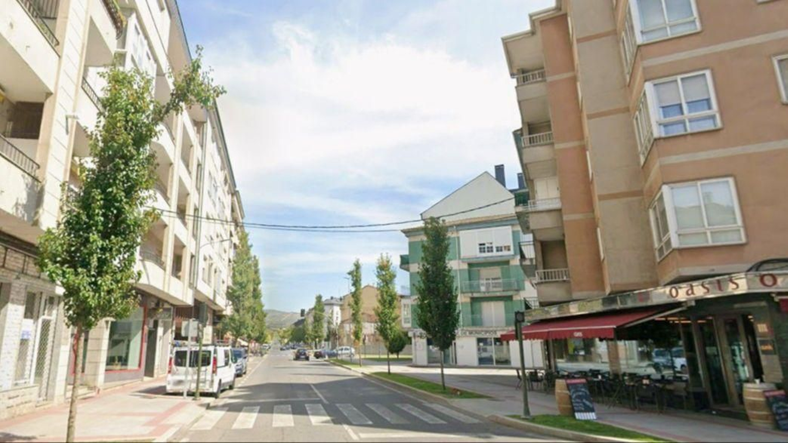 El punto en el que ocurrió el atropello en avenida Luis Espada, Verín