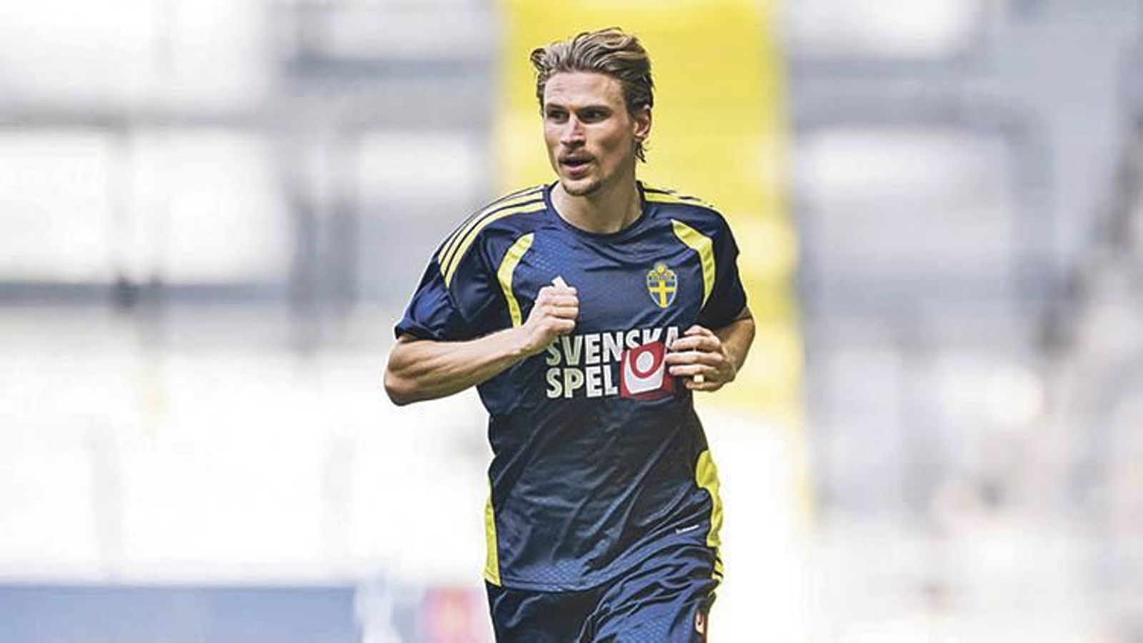 El céltico Carl Starfelt entrena estos días con la selección sueca.