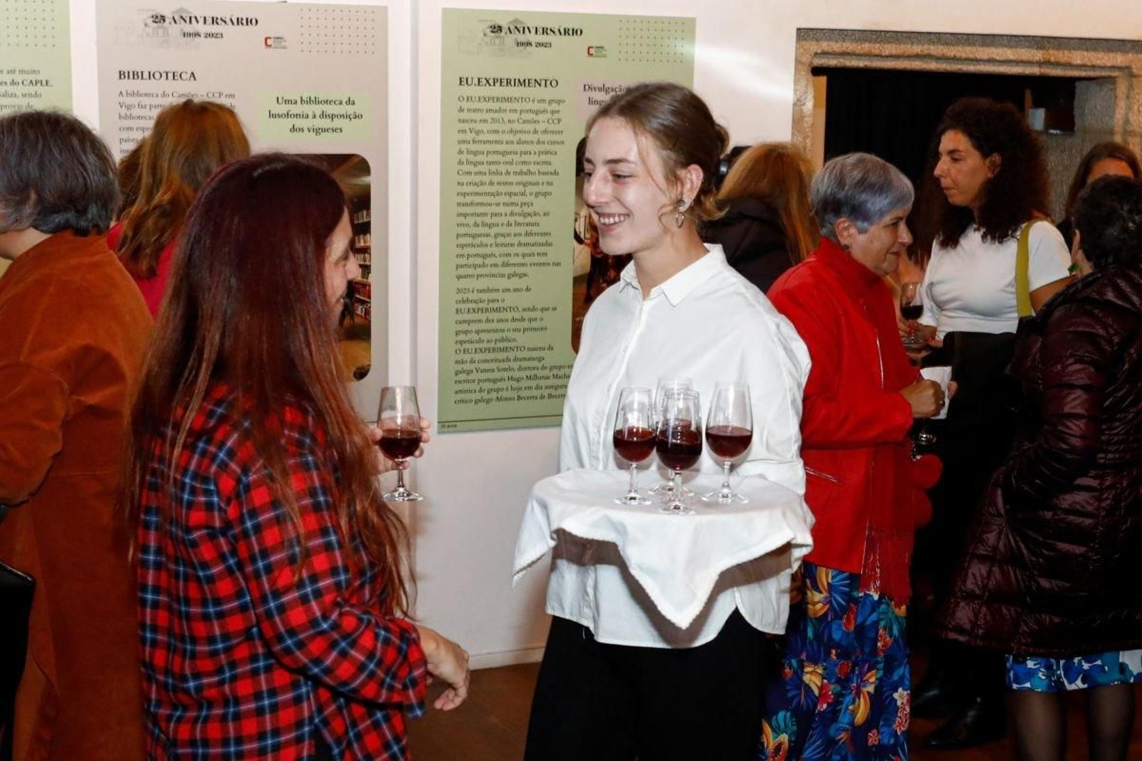 Las personas afiliadas en el sector servicios son el 75,7% de la comarca de Vigo.