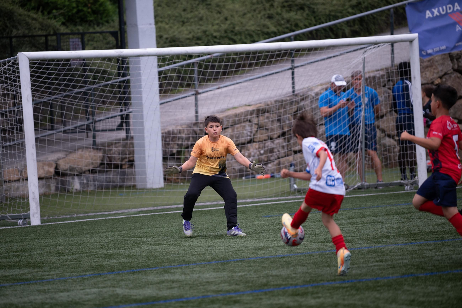 El Pabellón CF, el mejor en el 12º torneo benjamín de fútbol Barbadás