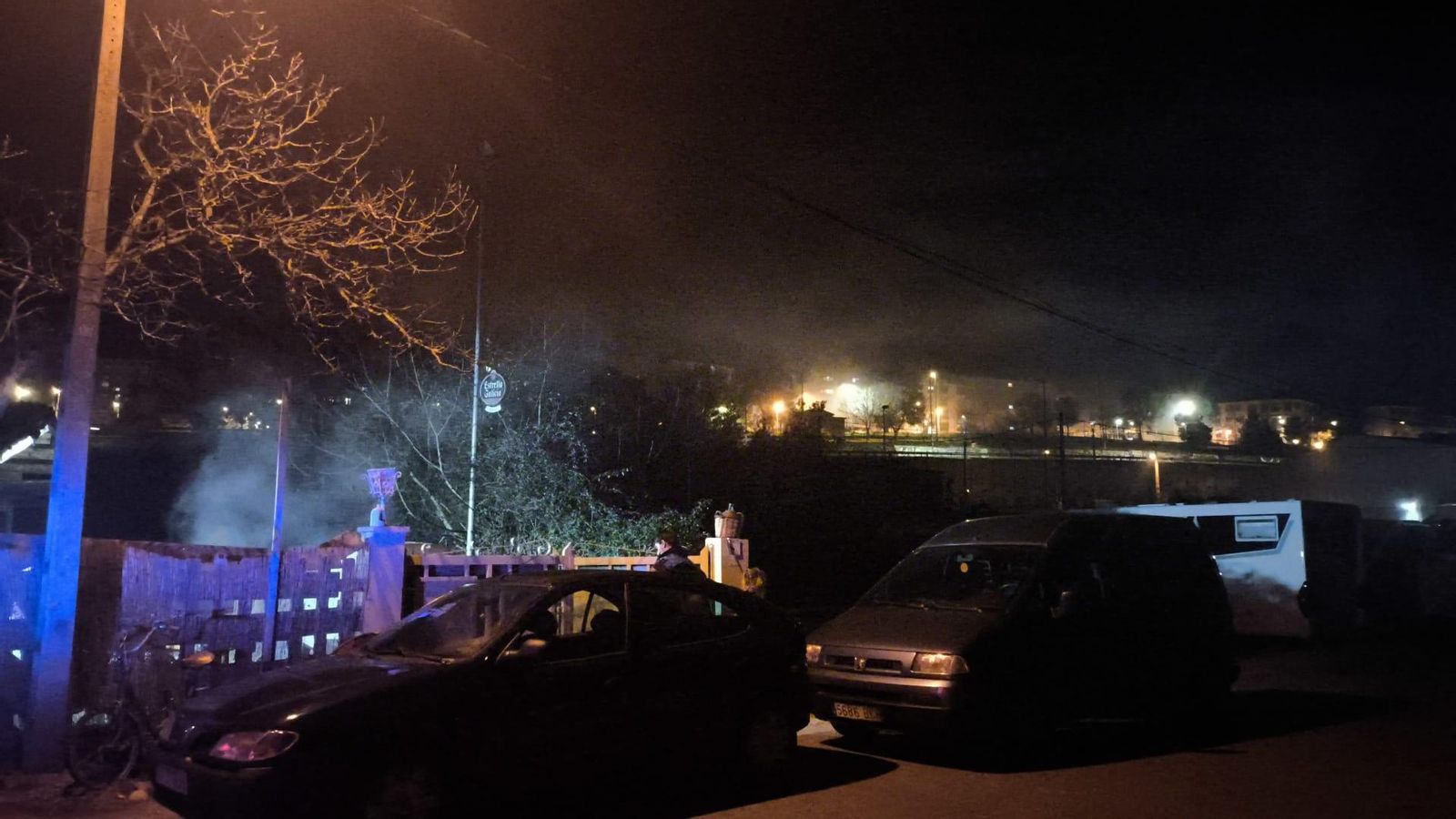 Fuego en El Tinteiro por quema de cable, el pasado jueves.