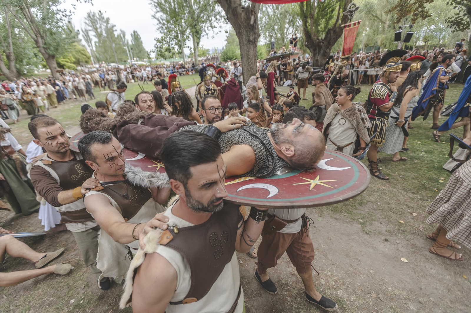 Galería | Los romanos cruzan el Lethes: Xinzo pone fin al Esquecemento, un evento con cifras récord
