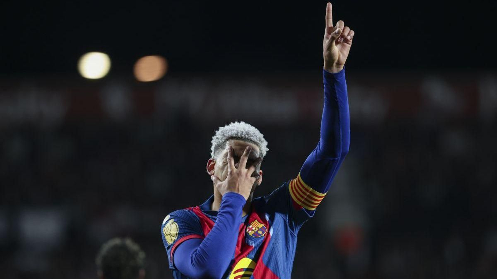 Ronald Araujo anotó un gol ayer en una temporada marcada por los problemas de salud mental.