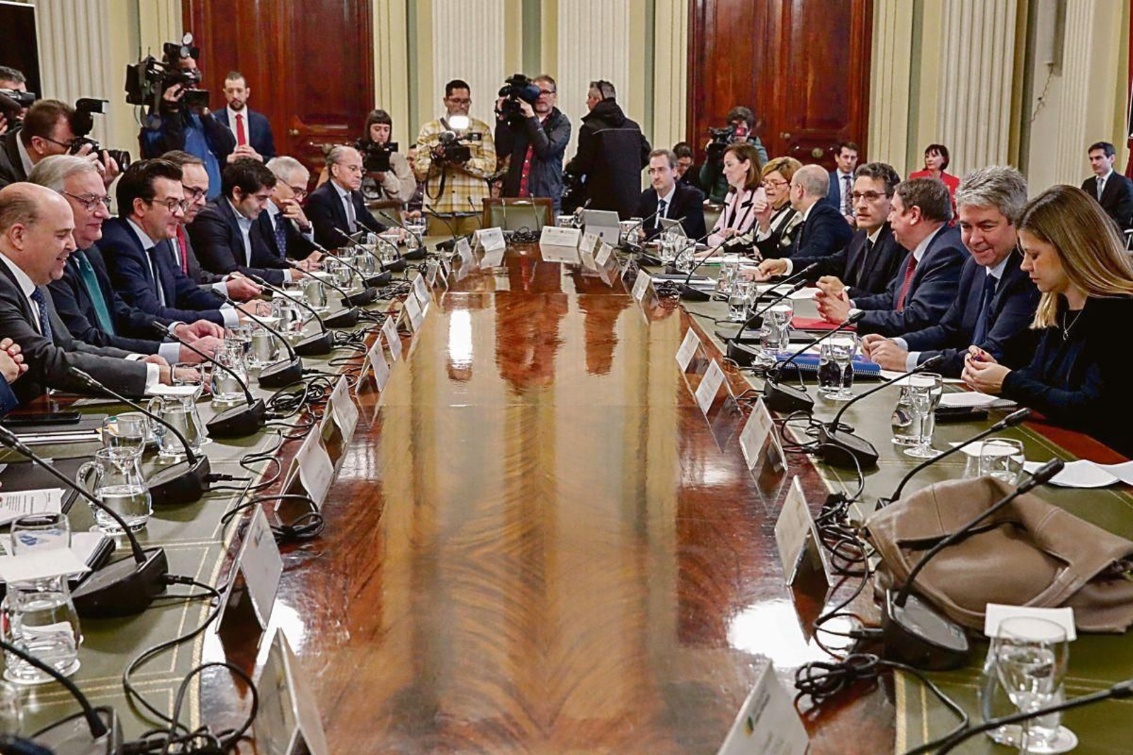 El ministro de Agricultura presidió el Pleno del Observatorio de la Cadena Alimentaria.
