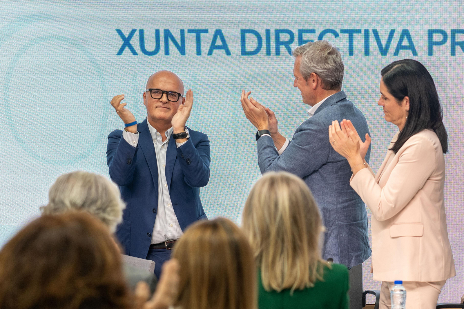 Manuel Baltar con Alfonso Rueda y Paula Prado