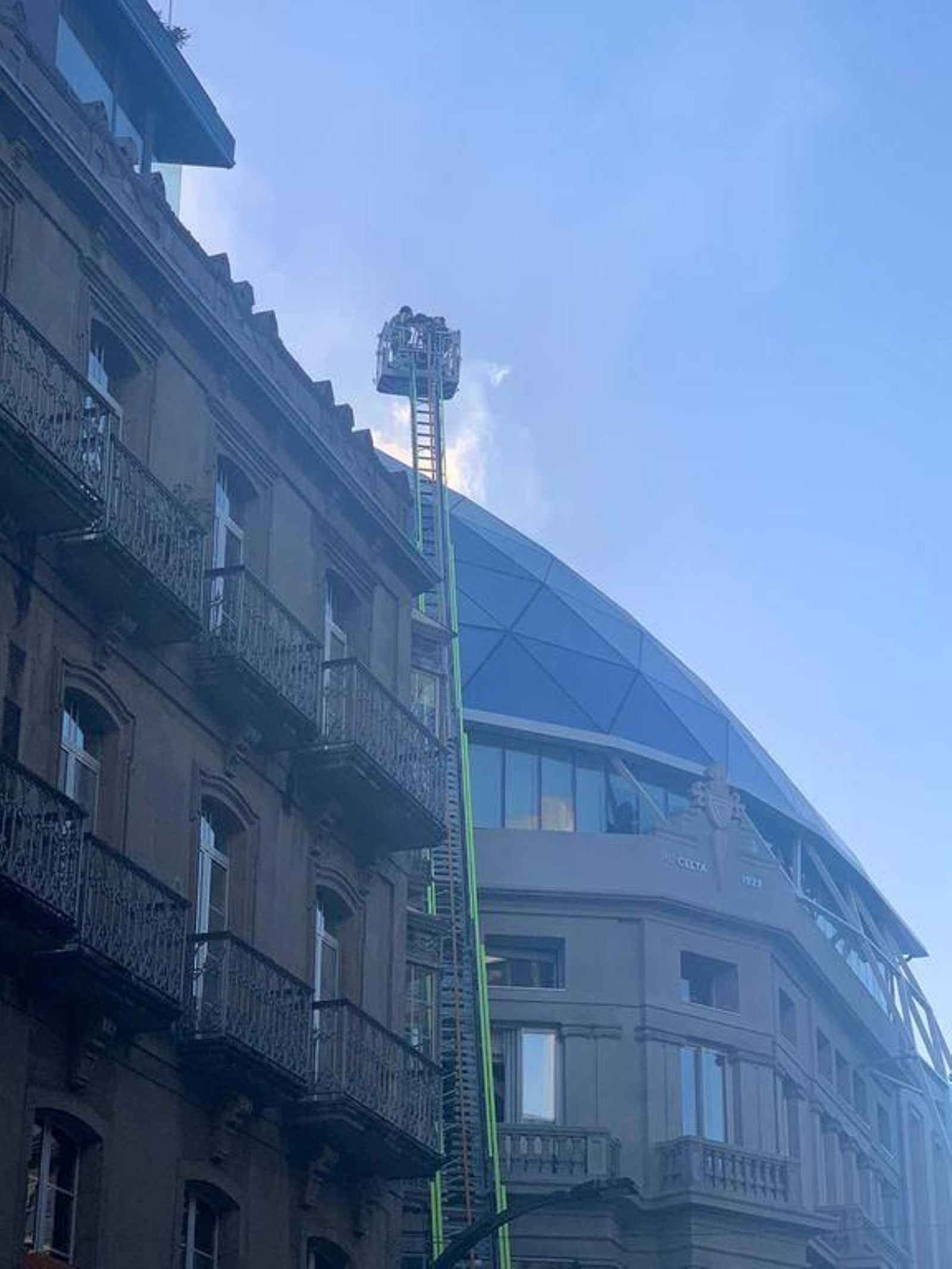 Un incendio se desata en la sede del Celta