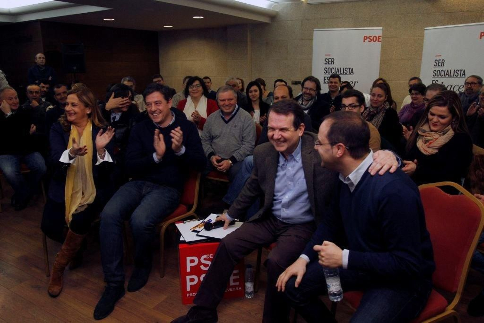 Carmela Silva, José Ramón Gómez Besteiro, Abel Caballero y César Luena, ayer en el Ciudad de Vigo.
