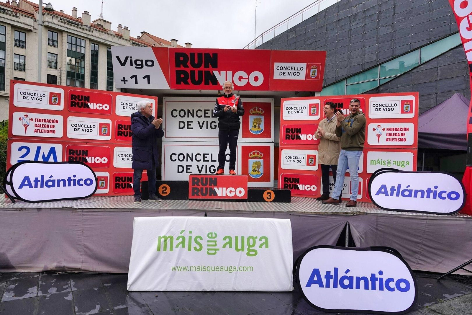 Premios de la carrera Vigo+11 en Coia.
