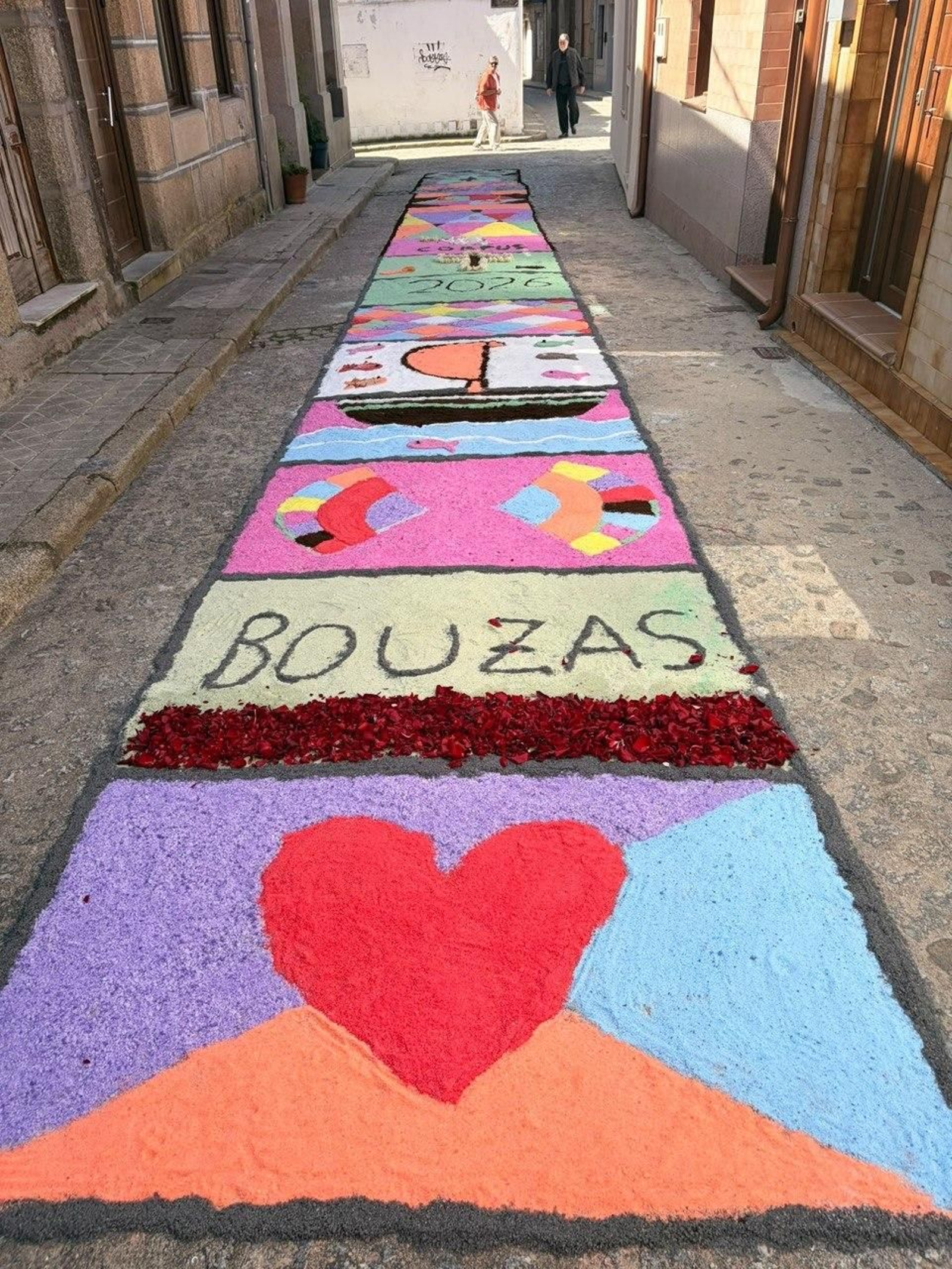 Alfombras florales y procesión del Corpus en Bouzas.