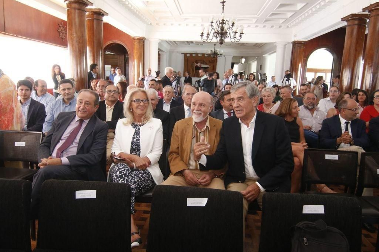 Carlos Príncipe, Corina Porro, Manuel Soto y Manuel Pérez, juntos en un acto institucional.